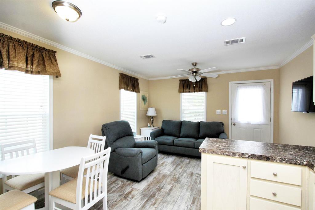 Majestic Oaks Rv Resort Zephyrhills Eksteriør billede